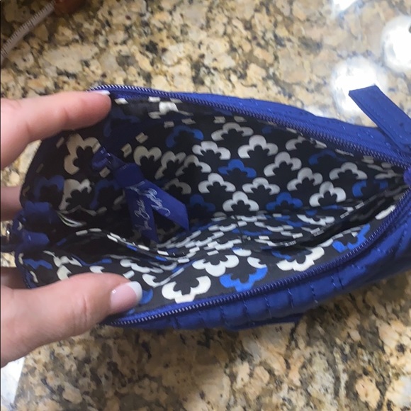 Clutch - Picture 3 of 3